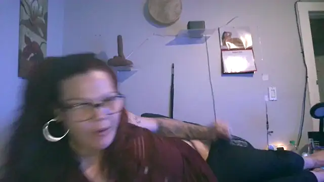 Snapshot of Sexymilf6992 chatting on 08-06-26, 01:00 Sexymilf6992 online show from 08-06-26, 01:00