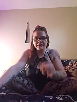 Snapshot of Sexymilf6992 chatting on 06-08-26, 12:49 Sexymilf6992 online show from 06-08-26, 12:49