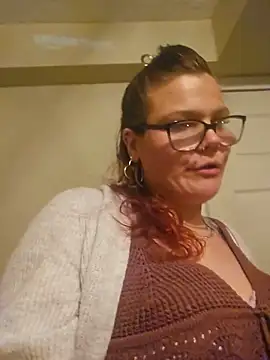Snapshot of Sexymilf6992 chatting on 06-11-26, 03:47 Sexymilf6992 online show from 06-11-26, 03:47