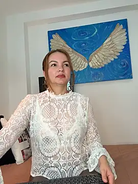 Viictoria-Jones online show from 04-08-26, 10:17