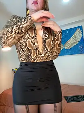 Viictoria-Jones online show from 04-15-26, 10:10