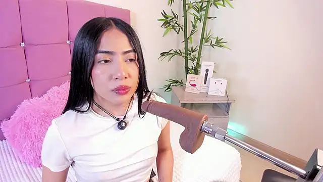 Snapshot of Valecute_ chatting on 05-05-26, 08:01 Valecute online show from 05-05-26, 08:01