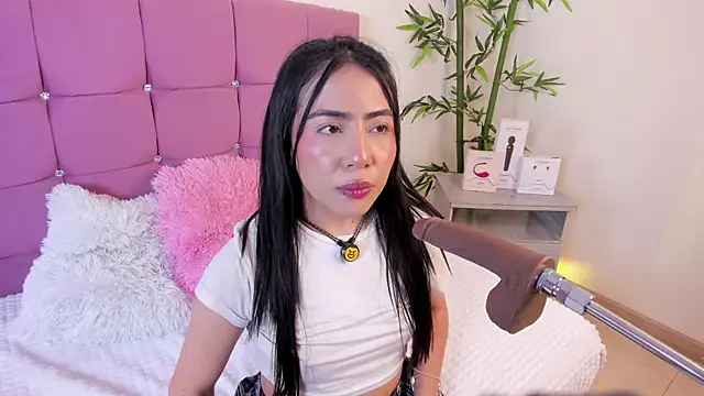 Snapshot of Valecute_ chatting on 05-11-26, 07:55 Valecute online show from 05-11-26, 07:55