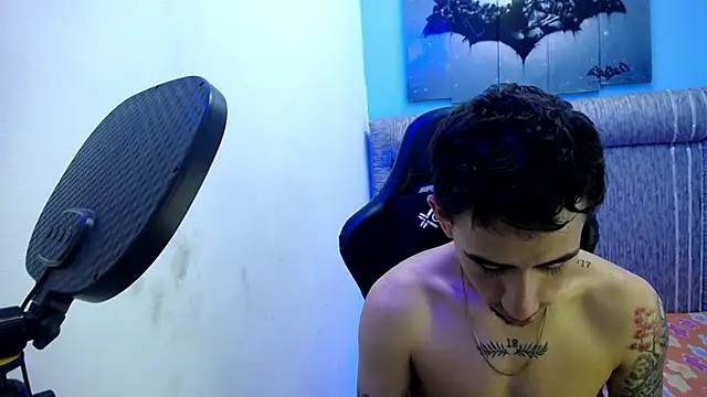 Snapshot of Owen_courtz chatting on 03-13-26, 03:39 Owen courtz online show from 03-13-26, 03:39