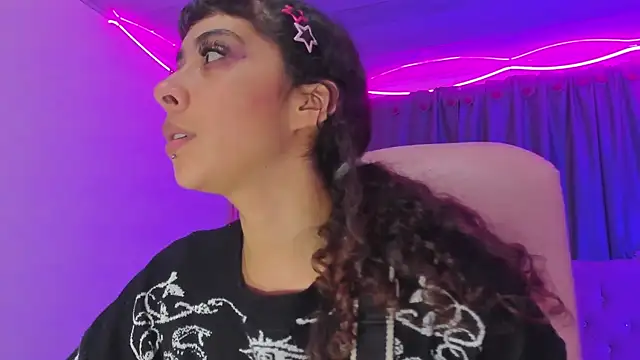 Kiara lovely online show from 04-15-26, 03:45