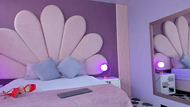 EmiilyRousee online show from 03-03-26, 04:36