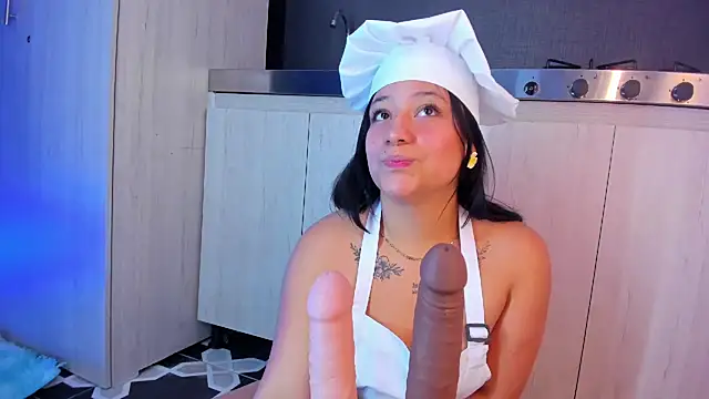 EmiilyRousee online show from 04-07-26, 06:59