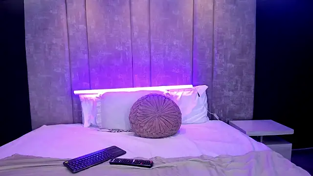 EmiilyRousee online show from 03-07-26, 05:40