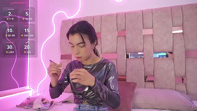 Fernanda thail  online show from 03-23-26, 07:36