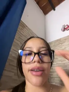 Snapshot of Fabianag_28 chatting on 06-14-26, 05:19 Fabianag 28 online show from 06-14-26, 05:19