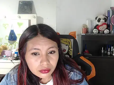 Snapshot of dulcecandy1919 chatting on 03-04-26, 03:25 dulcecandy1919 online show from 03-04-26, 03:25