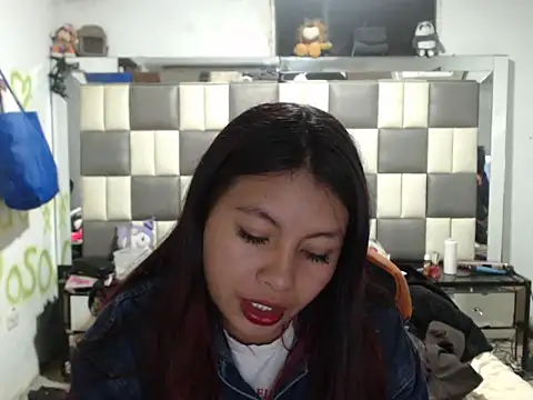 Snapshot of dulcecandy1919 chatting on 02-20-26, 05:15 dulcecandy1919 online show from 02-20-26, 05:15