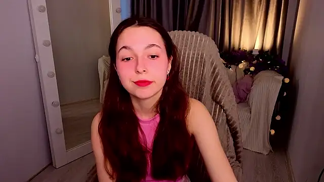 BellaThery online show from 03-27-26, 05:05