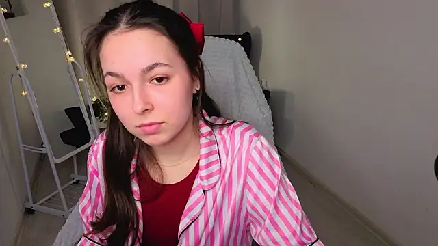 BellaThery online show from 02-20-26, 01:35