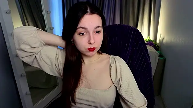 BellaThery online show from 04-11-26, 05:15