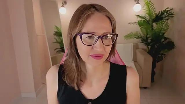 Elizabeth Andersonn online show from 04-06-26, 08:48