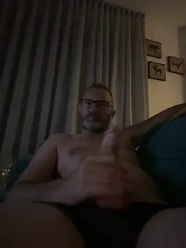 Snapshot of ivandotato23 chatting on 06-27-26, 09:32 ivandotato23 online show from 06-27-26, 09:32