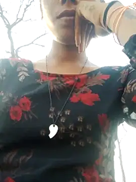 wifedesi7050 online show from 04-09-26, 11:49