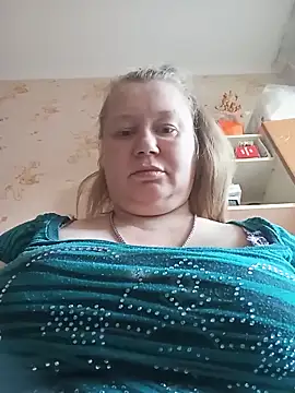 Snapshot of KiraStanton chatting on 05-15-26, 05:00 KiraStanton online show from 05-15-26, 05:00