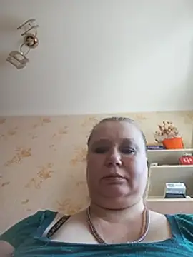 Snapshot of KiraStanton chatting on 06-08-26, 10:05 KiraStanton online show from 06-08-26, 10:05