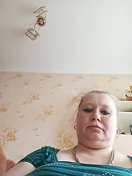 Snapshot of KiraStanton chatting on 07-09-26, 01:43 KiraStanton online show from 07-09-26, 01:43