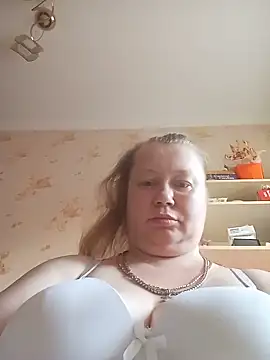 Snapshot of KiraStanton chatting on 05-26-26, 05:11 KiraStanton online show from 05-26-26, 05:11