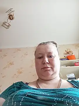 Snapshot of KiraStanton chatting on 05-21-26, 03:31 KiraStanton online show from 05-21-26, 03:31