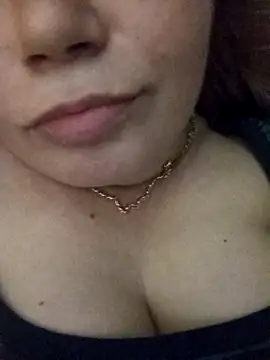 Snapshot of KiraStanton chatting on 02-26-26, 12:54 KiraStanton online show from 02-26-26, 12:54