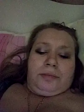 Snapshot of KiraStanton chatting on 02-27-26, 01:06 KiraStanton online show from 02-27-26, 01:06