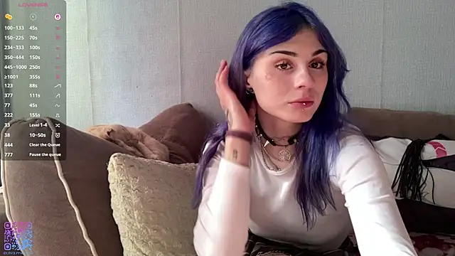 Snapshot of Emmibrilson chatting on 06-06-26, 12:54 Emmibrilson online show from 06-06-26, 12:54
