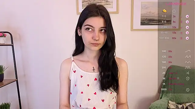 Lilian Merf online show from 04-25-26, 08:06