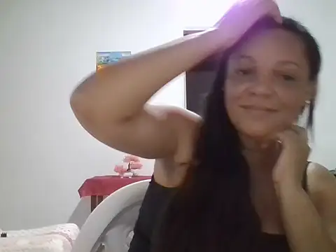 Snapshot of Vicky-43 chatting on 02-27-26, 01:28 Vicky-43 online show from 02-27-26, 01:28