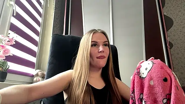 TinyTifa online show from 02-23-26, 10:27