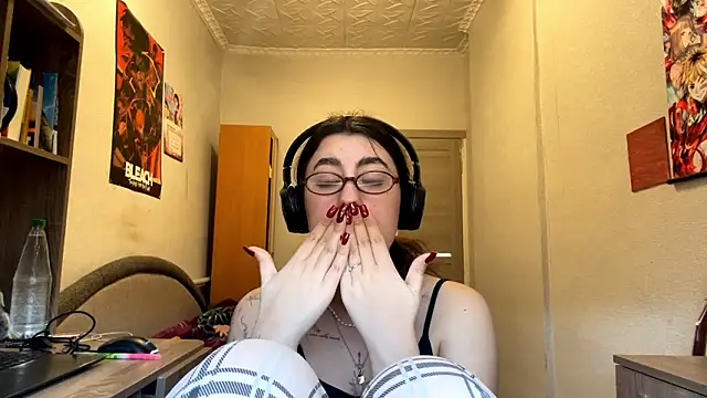 AshlynWabasha online show from 03-09-26, 01:25