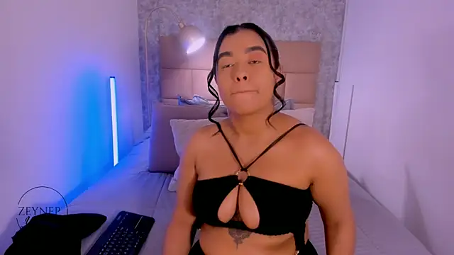 ZeynepYilmaz online show from 04-06-26, 09:16