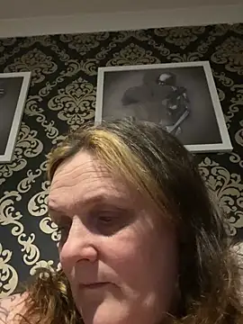 Busty-GilfQuinn online show from 02-22-26, 10:44