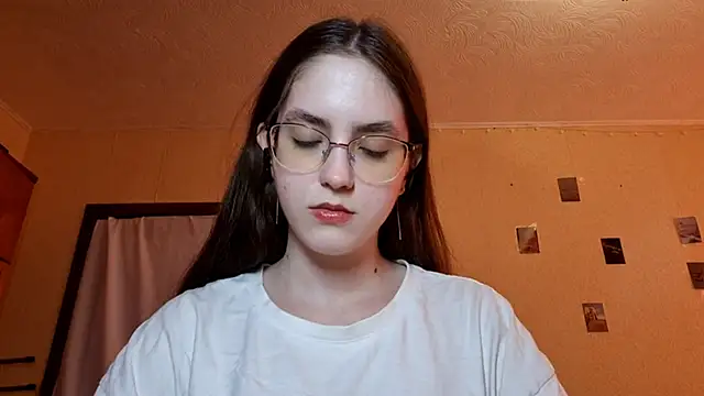 Snapshot of Katelemon chatting on 03-01-26, 12:16 Katelemon online show from 03-01-26, 12:16