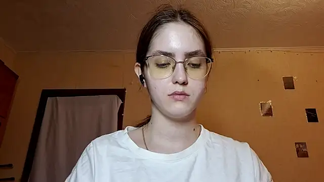 Katelemon online show from 04-01-26, 02:36