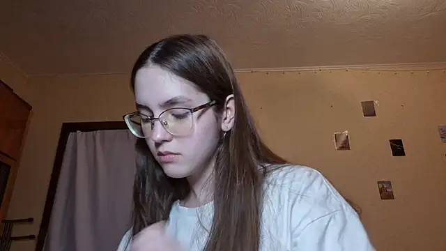 Snapshot of Katelemon chatting on 03-02-26, 03:08 Katelemon online show from 03-02-26, 03:08