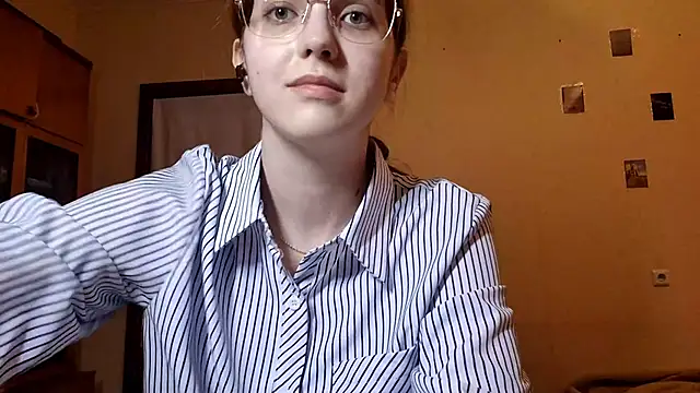 Snapshot of Katelemon chatting on 04-23-26, 12:29 Katelemon online show from 04-23-26, 12:29