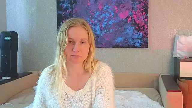 Lanavi Smile online show from 06-15-26, 06:02