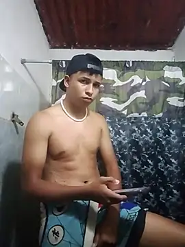 Snapshot of zeus23cm1 chatting on 02-25-26, 10:09 zeus23cm1 online show from 02-25-26, 10:09