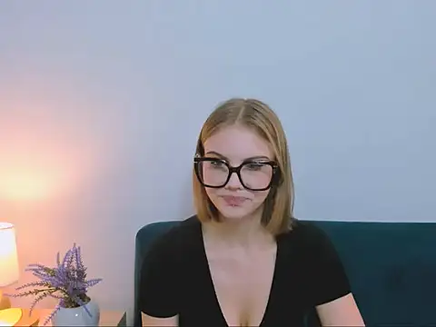 StormiSmooth online show from 03-26-26, 02:37