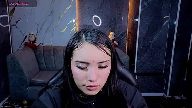 Daphne nicole b online show from 04-16-26, 09:39