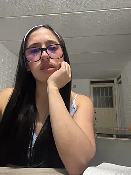 Snapshot of susi_chimm chatting on 05-12-26, 01:35 susi chimm online show from 05-12-26, 01:35
