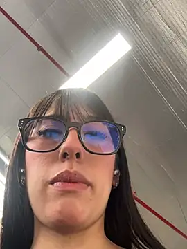 Snapshot of susi_chimm chatting on 05-19-26, 01:29 susi chimm online show from 05-19-26, 01:29