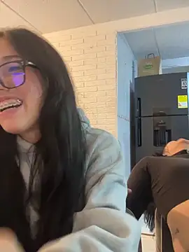 susi chimm online show from 04-15-26, 01:55