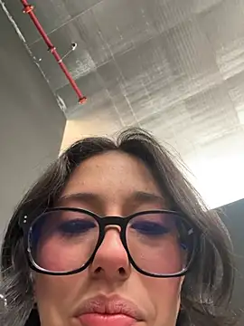 Snapshot of susi_chimm chatting on 04-28-26, 01:15 susi chimm online show from 04-28-26, 01:15
