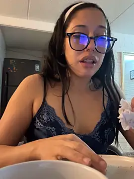 Snapshot of susi_chimm chatting on 02-24-26, 02:01 susi chimm online show from 02-24-26, 02:01