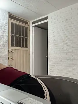 Snapshot of susi_chimm chatting on 02-20-26, 10:12 susi chimm online show from 02-20-26, 10:12